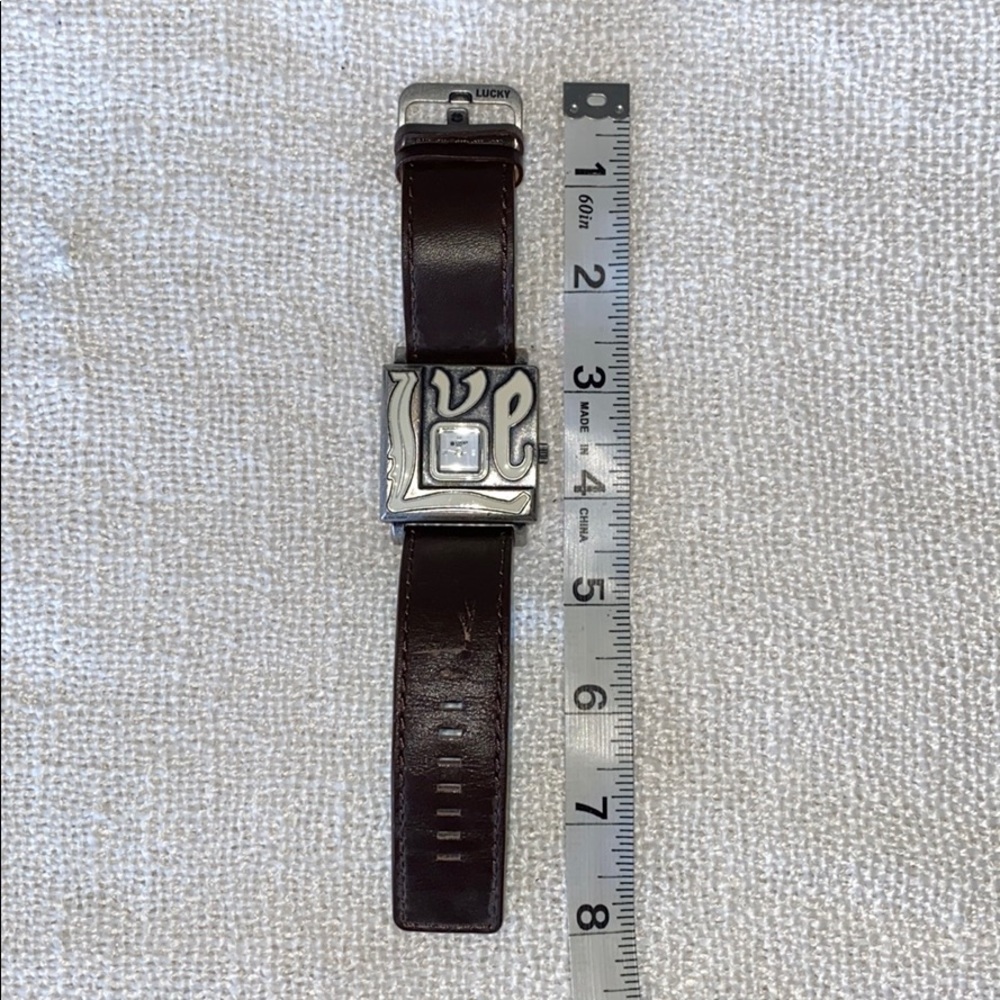 LUCKY WATCH
